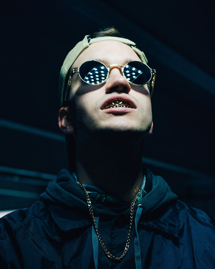 Combien de temps peut-on porter des grillz ? Conseils et recommandations